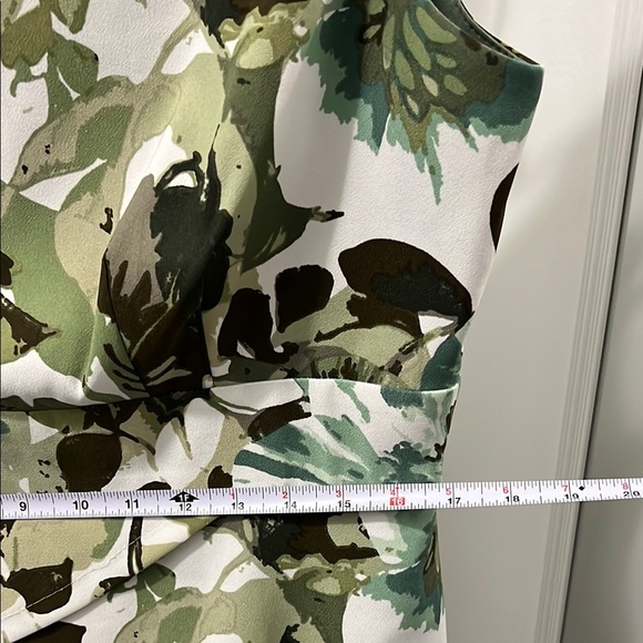 Connected Apparel Green Floral Dress - Picture 5 of 11